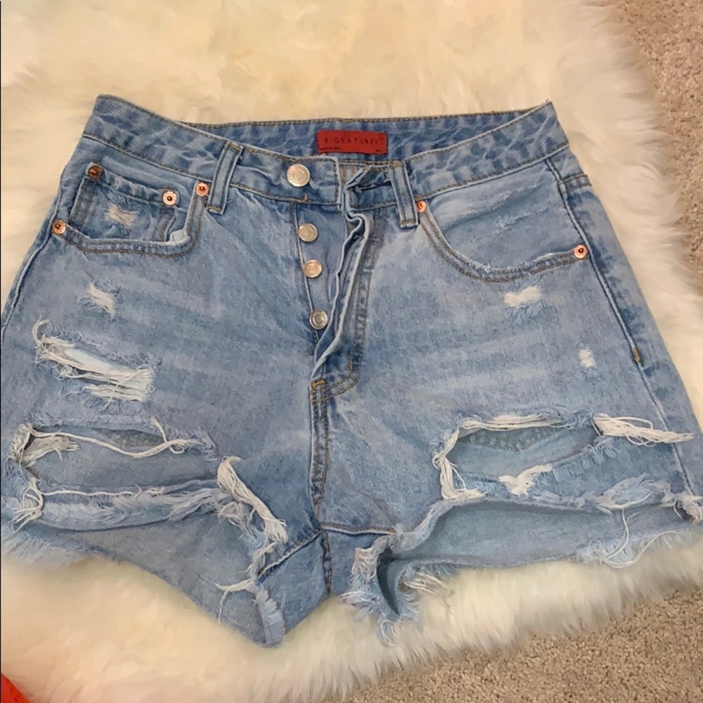 Woman’s Jean Shorts